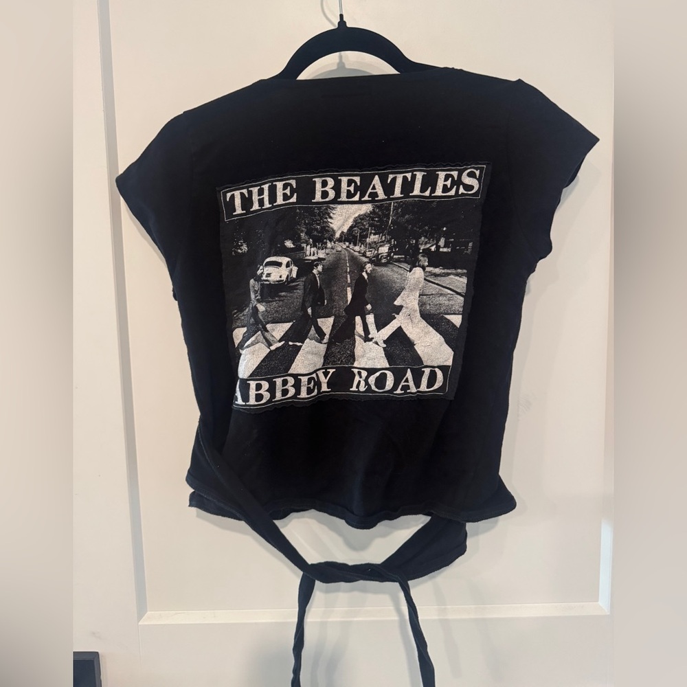Black The Beatles Abbey Road T-Shirt